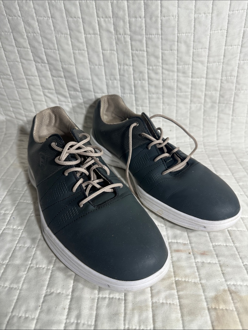FootJoy Men's Contour Casual spikeless golf shoes
